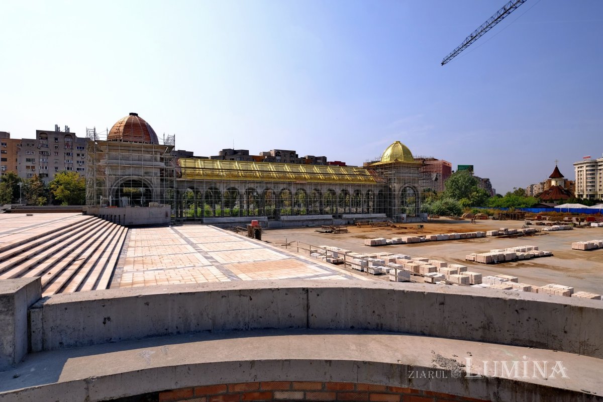 Şantierul Catedralei Naţionale la sfârşitul verii 181790