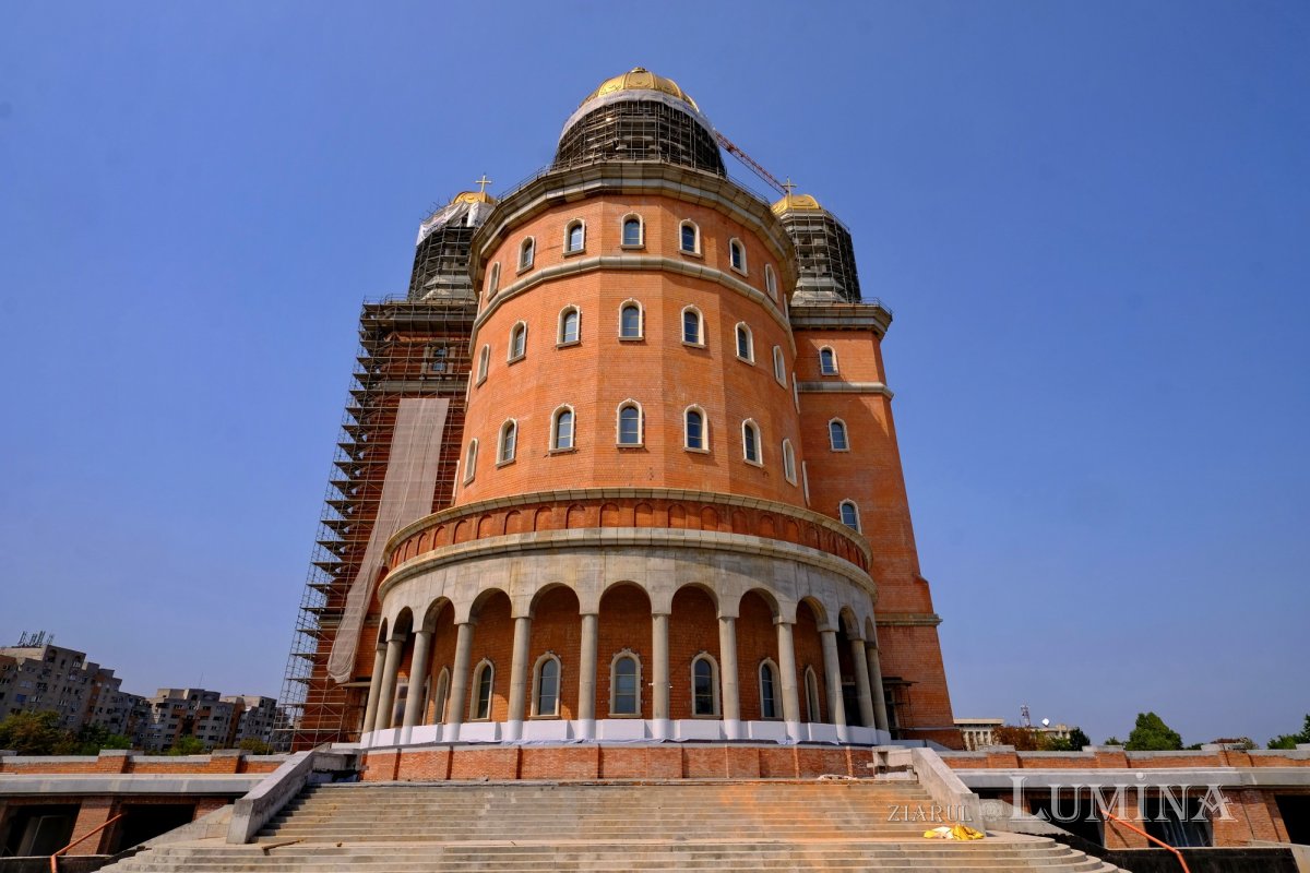 Şantierul Catedralei Naţionale la sfârşitul verii 181794