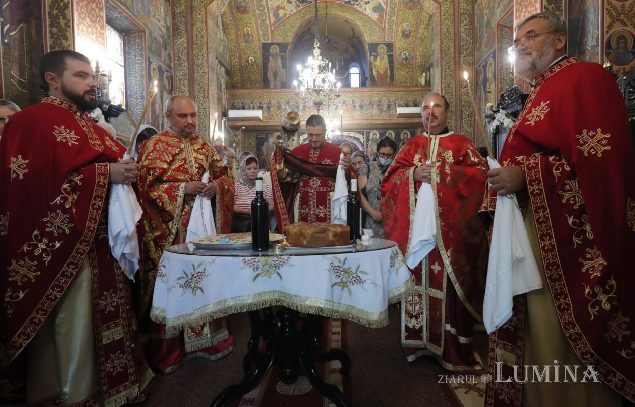 Prinos de cinstire adus Sfântului Mucenic Fanurie în Capitală 181995