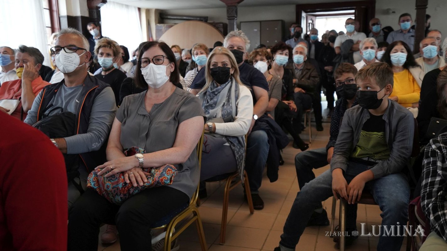 Academicianul Ioan Aurel Pop: „Icoana are un mare rol istoric” 182132