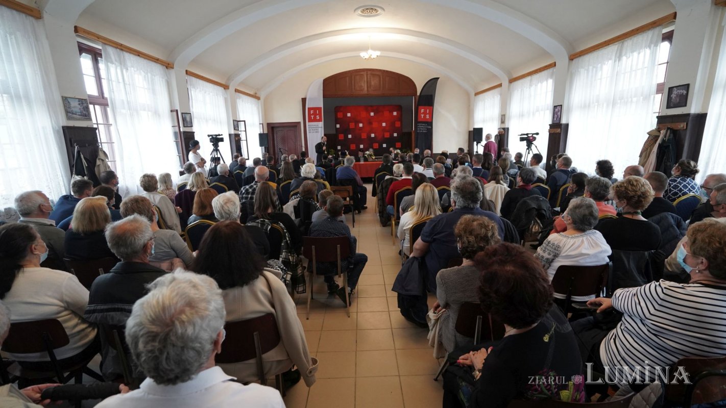 Academicianul Ioan Aurel Pop: „Icoana are un mare rol istoric” 182134