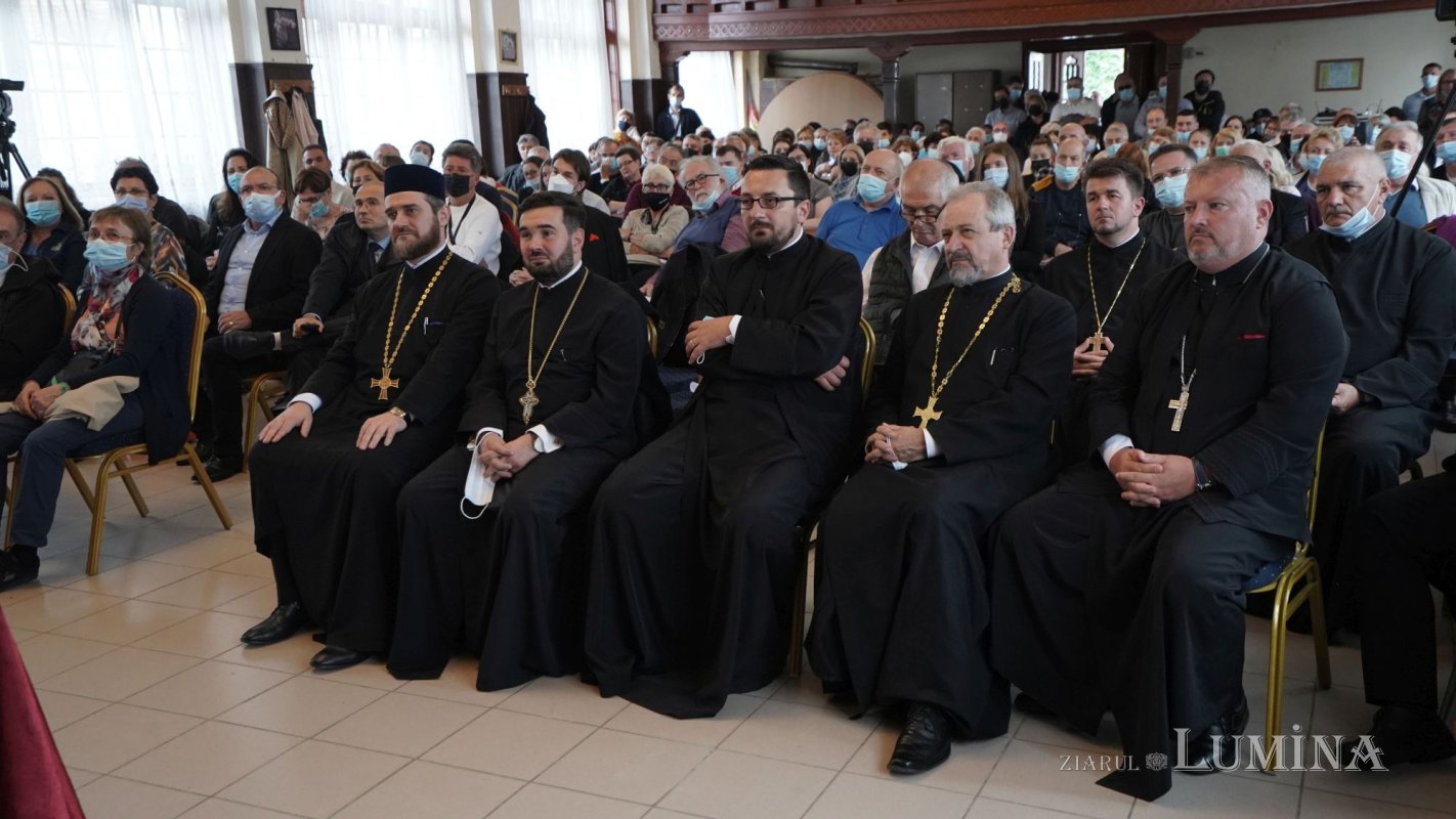 Academicianul Ioan Aurel Pop: „Icoana are un mare rol istoric” 182138