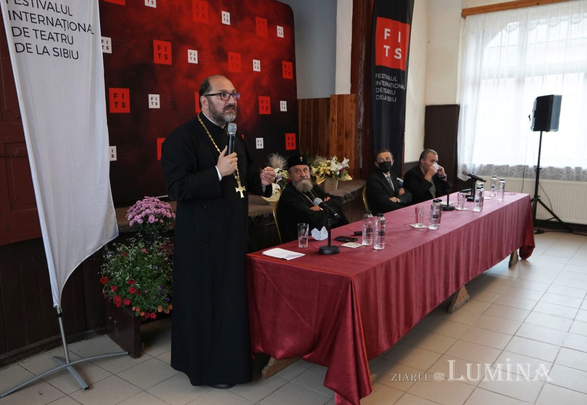 Academicianul Ioan Aurel Pop: „Icoana are un mare rol istoric” 182139