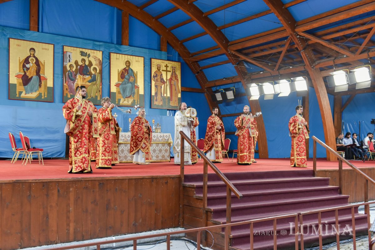 Să ne ferim atât de focul păcatelor, cât și de apa indiferenței 182038