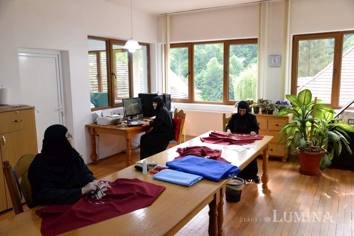 Trăitori pentru o zi în duhul și lumina sfinților de la Robaia 181730