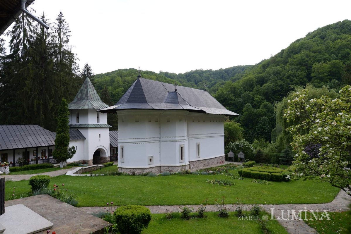 Trăitori pentru o zi în duhul și lumina sfinților de la Robaia 181734