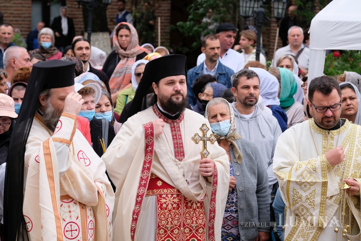 Zile de sărbătoare la Mănăstirea Plumbuita 182087
