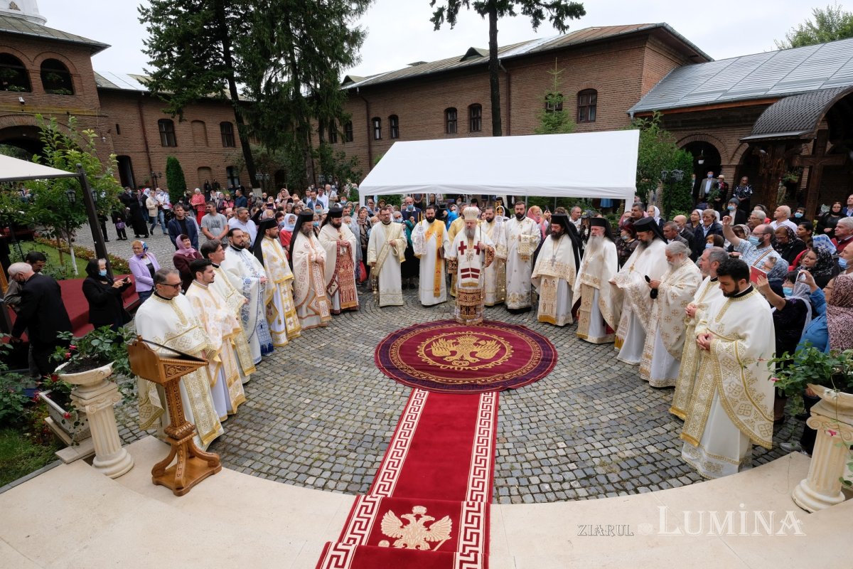 Zile de sărbătoare la Mănăstirea Plumbuita 182088
