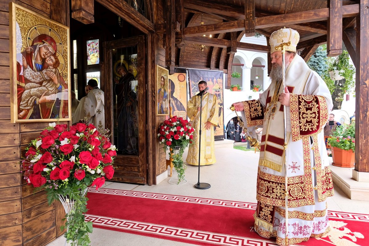Zile de sărbătoare la Mănăstirea Plumbuita 182100