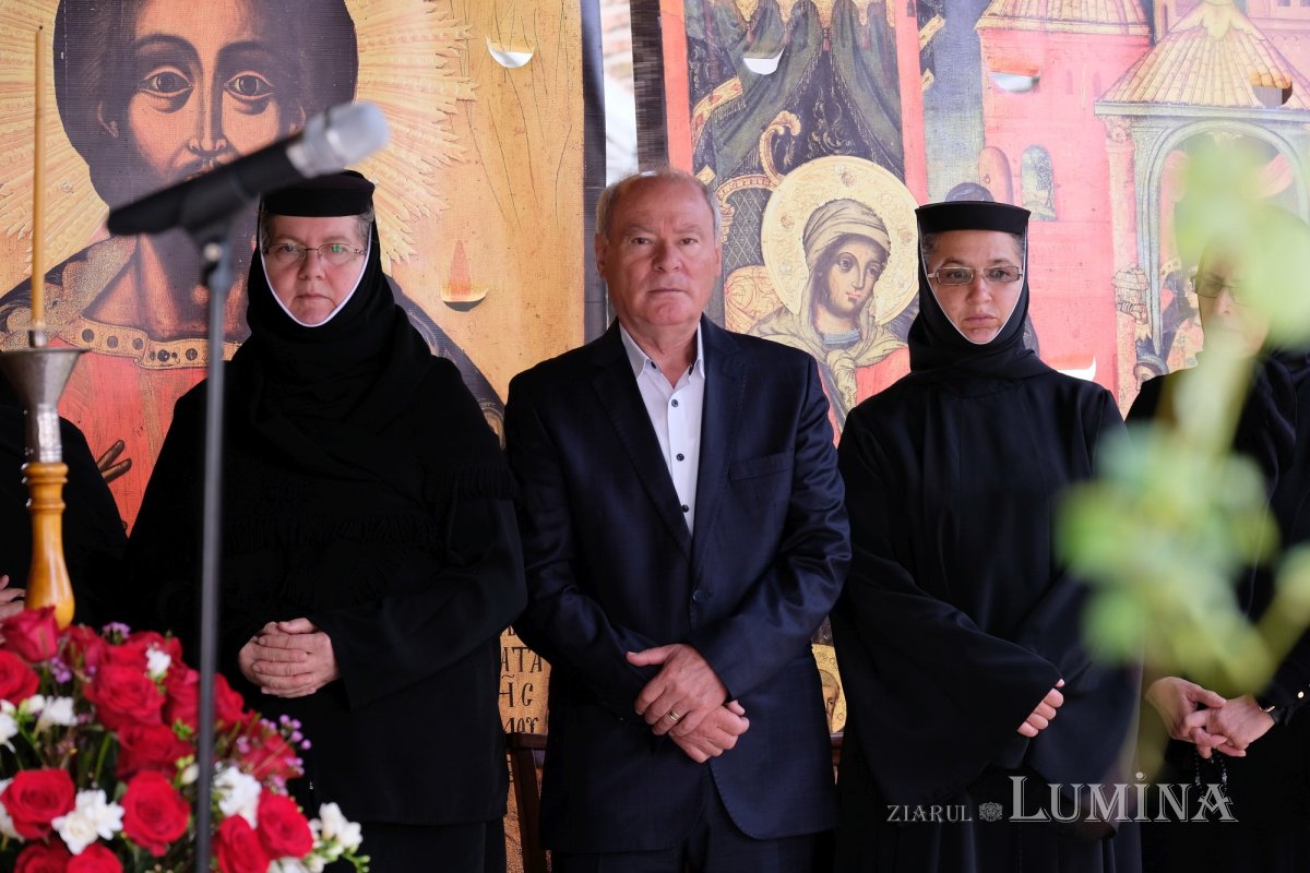 Zile de sărbătoare la Mănăstirea Plumbuita 182107