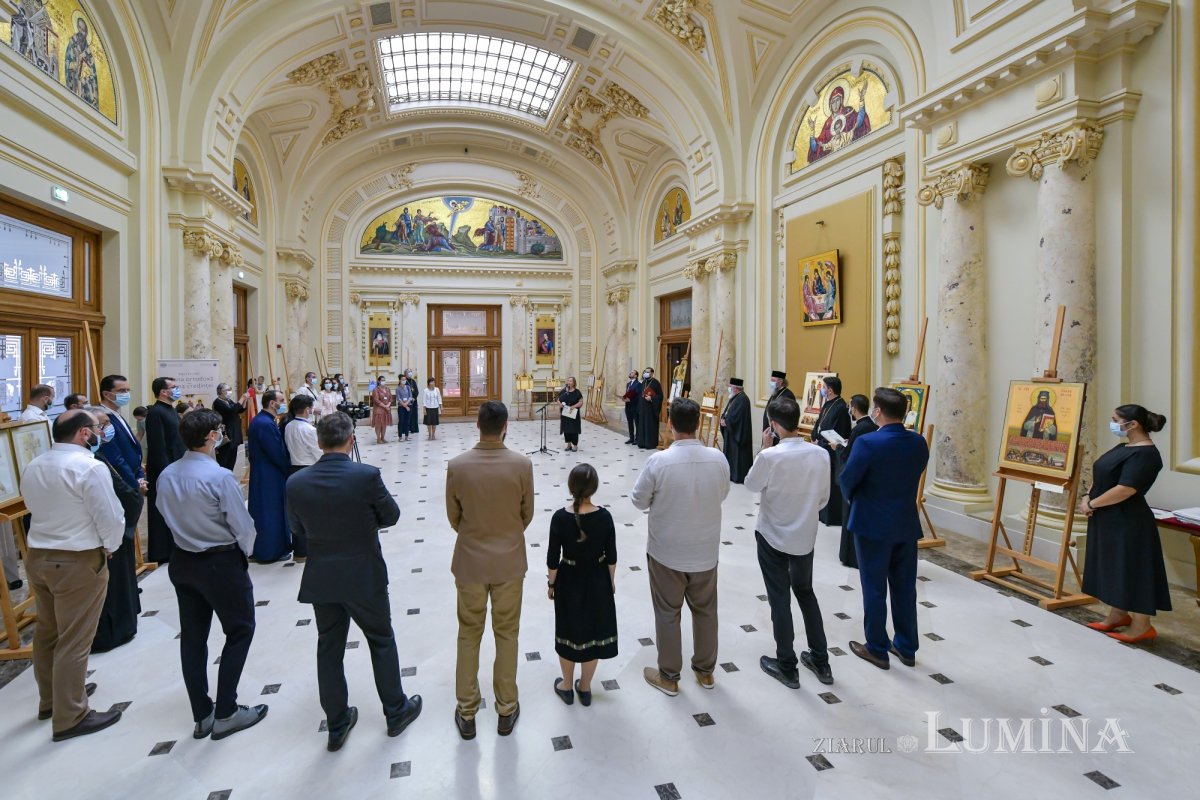 Premierea câștigătorilor celei de-a 10-a ediții a concursului „Icoana ortodoxă - lumina credinței” 182413