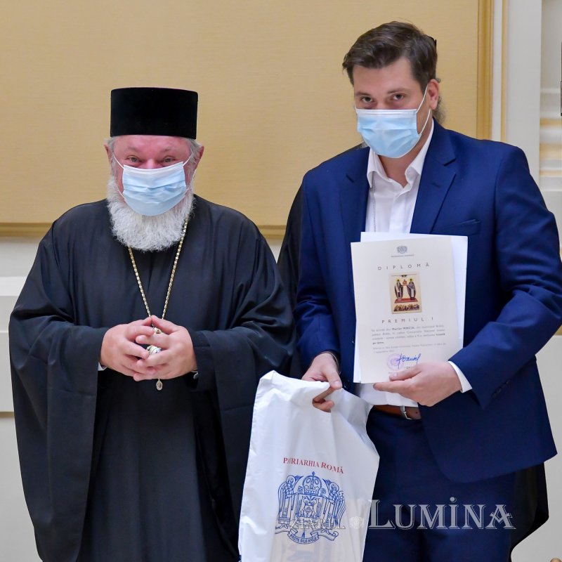 Premierea câștigătorilor celei de-a 10-a ediții a concursului „Icoana ortodoxă - lumina credinței” 182432