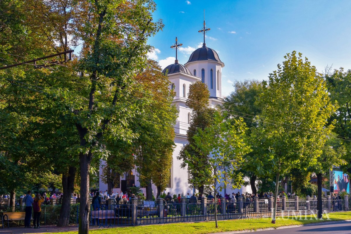 A fost sfințită biserica Sfântului Mercurie din București 182783