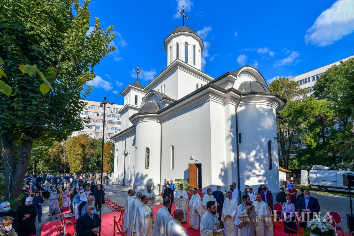 A fost sfințită biserica Sfântului Mercurie din București 182788