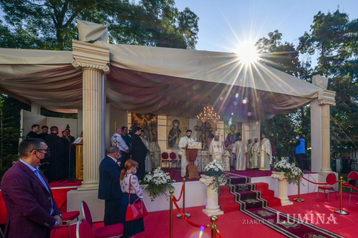 A fost sfințită biserica Sfântului Mercurie din București 182794