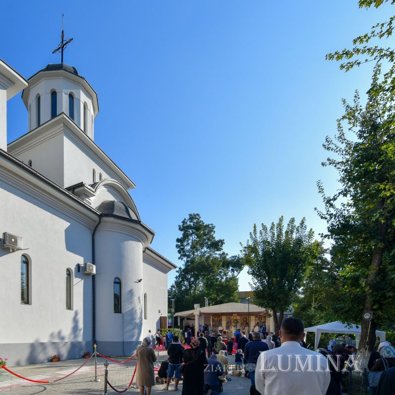 A fost sfințită biserica Sfântului Mercurie din București 182798