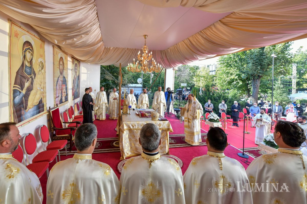 A fost sfințită biserica Sfântului Mercurie din București 182801