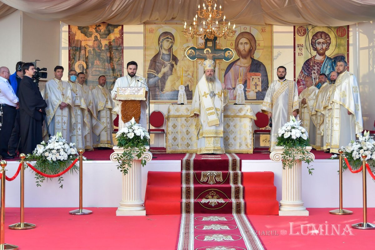 A fost sfințită biserica Sfântului Mercurie din București 182804