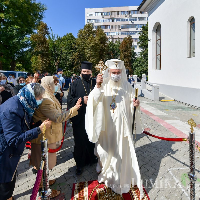 A fost sfințită biserica Sfântului Mercurie din București 182805