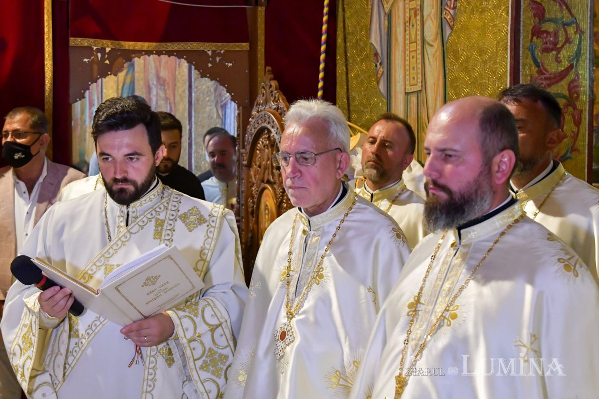 A fost sfințită biserica Sfântului Mercurie din București 182841