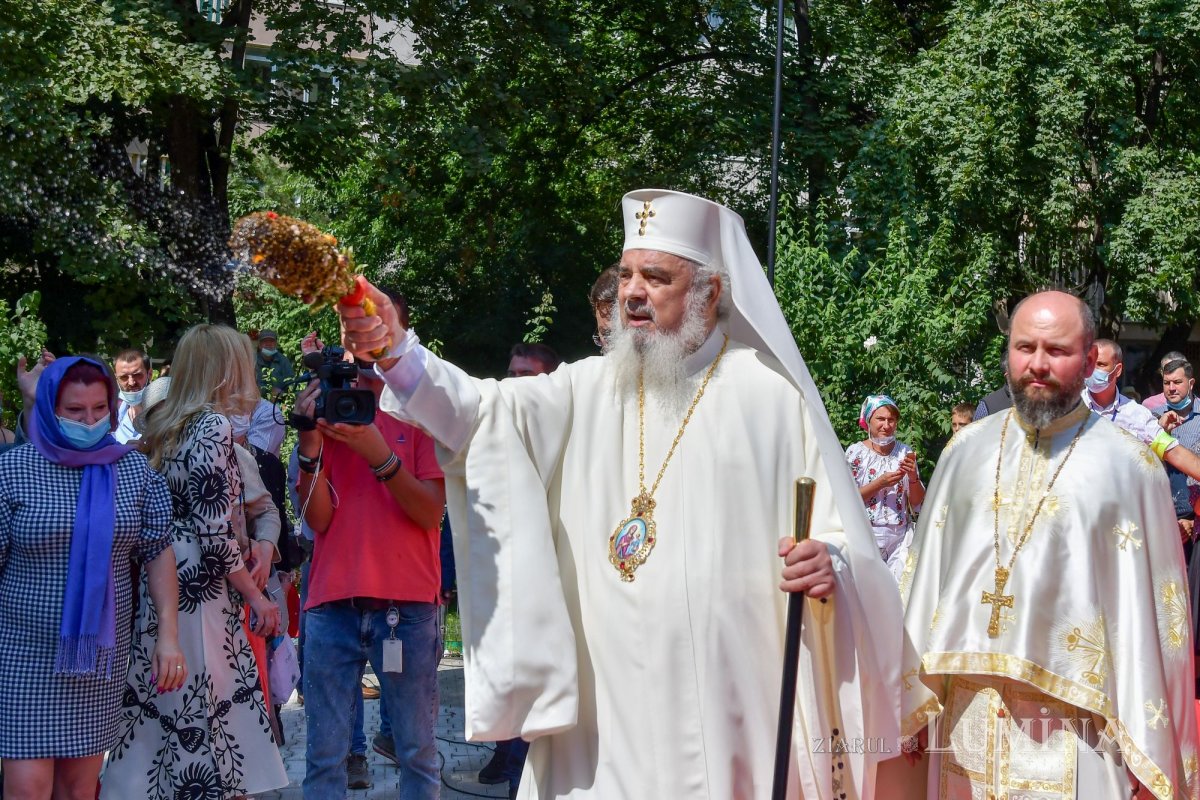 A fost sfințită biserica Sfântului Mercurie din București 182852