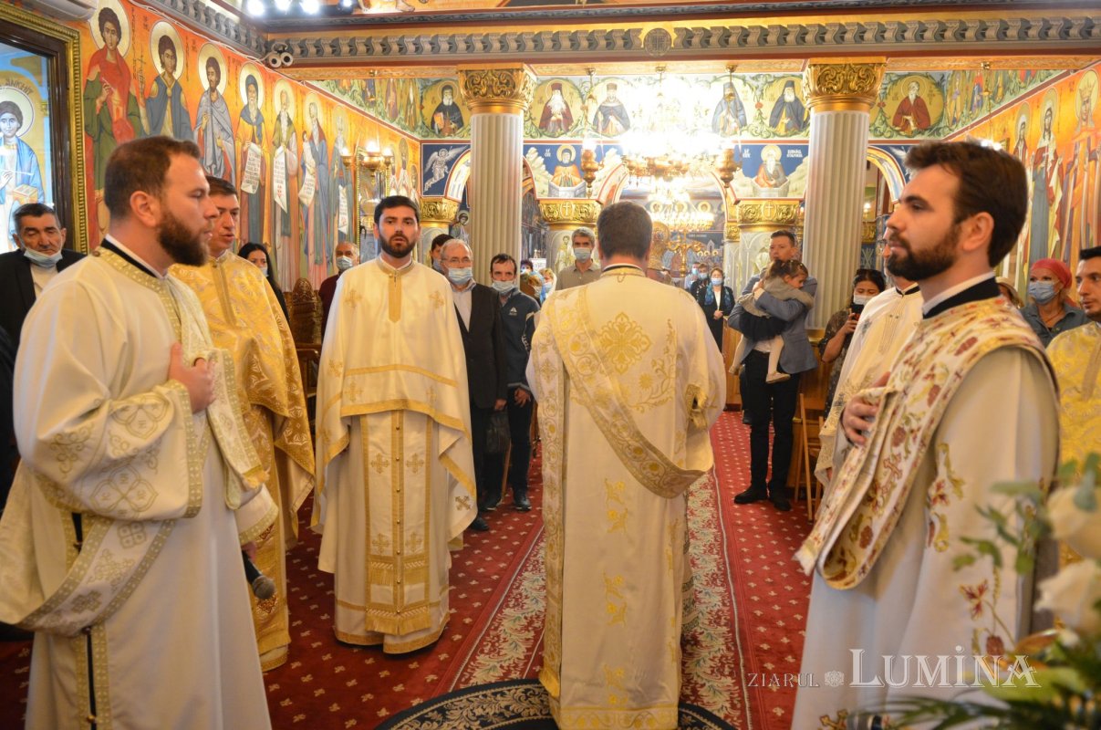 Un nou preot slujitor pentru Parohia Roşu din Ilfov 182762