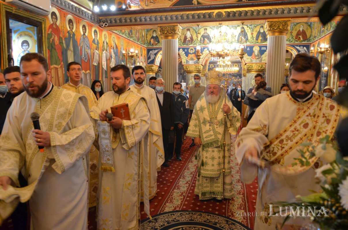 Un nou preot slujitor pentru Parohia Roşu din Ilfov 182763