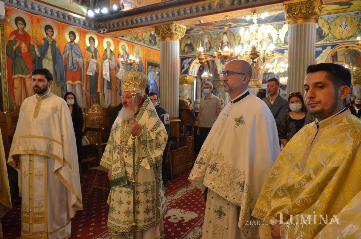 Un nou preot slujitor pentru Parohia Roşu din Ilfov 182765