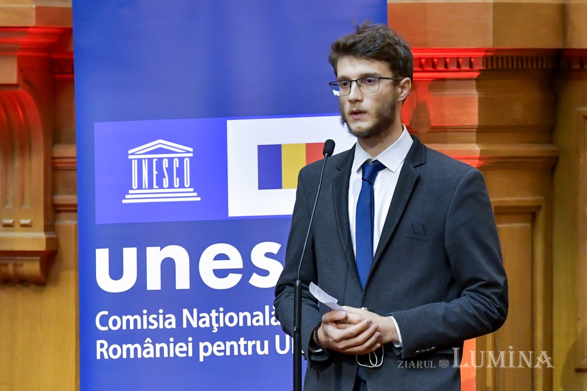 „Istorie și artă în România. Perspective spirituale” 183065