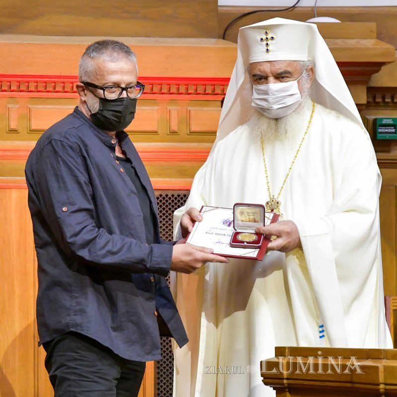 „Istorie și artă în România. Perspective spirituale” 183076