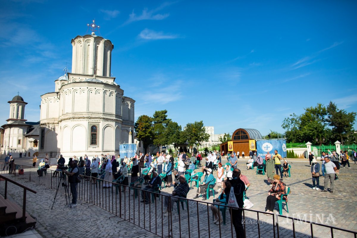 Binecuvântare arhierească la Altarul de vară de pe Colina Patriarhiei 183232