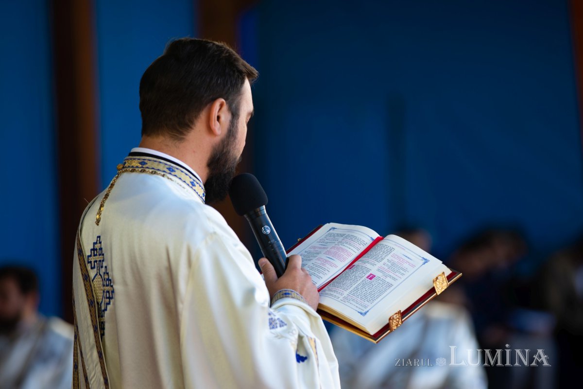Binecuvântare arhierească la Altarul de vară de pe Colina Patriarhiei 183233