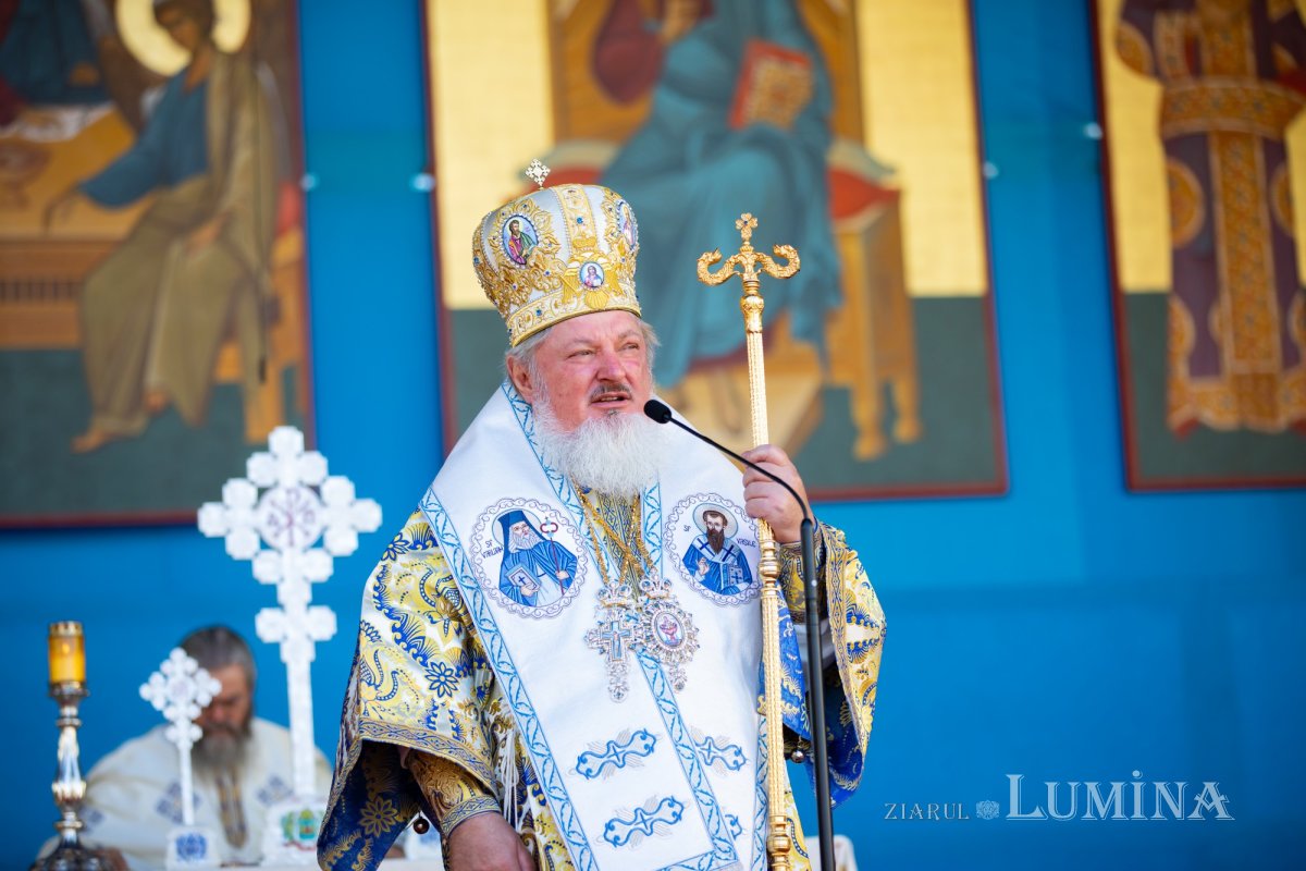 Binecuvântare arhierească la Altarul de vară de pe Colina Patriarhiei 183244