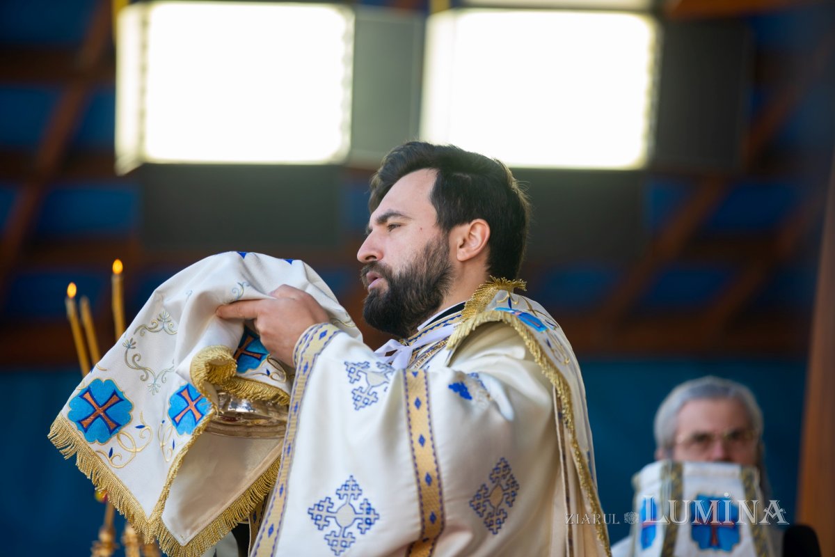 Binecuvântare arhierească la Altarul de vară de pe Colina Patriarhiei 183250