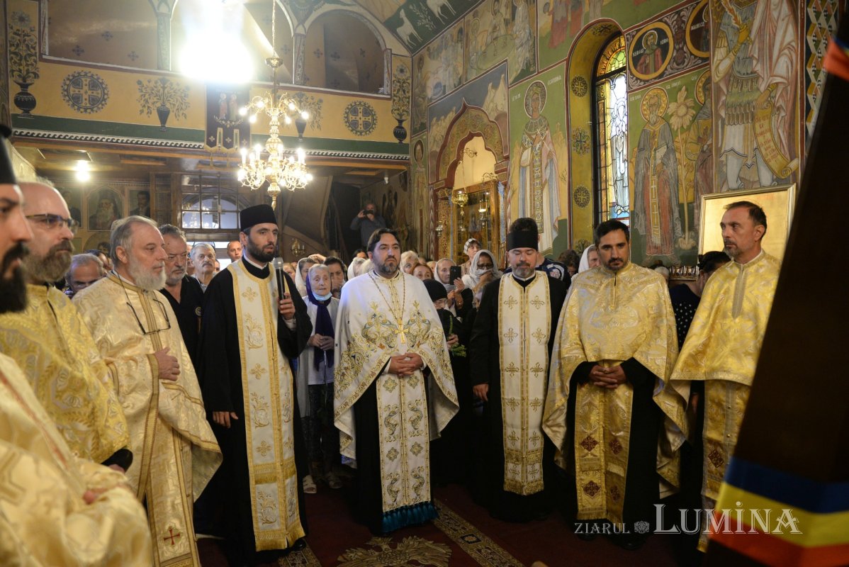 Icoana Maicii Domnului de la Letca Nouă a ajuns în București 183381