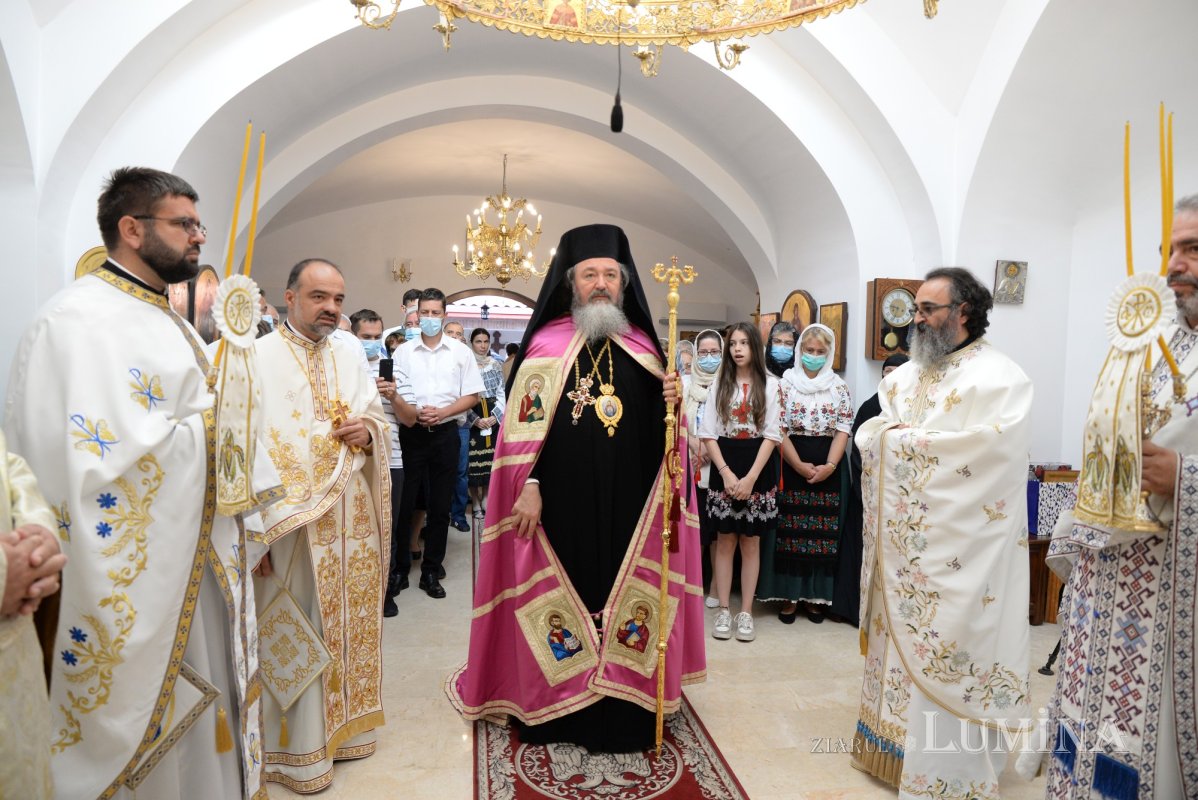 Înnoire și sfințire la biserica Parohiei „Sfânta Irina” din Voluntari 183754