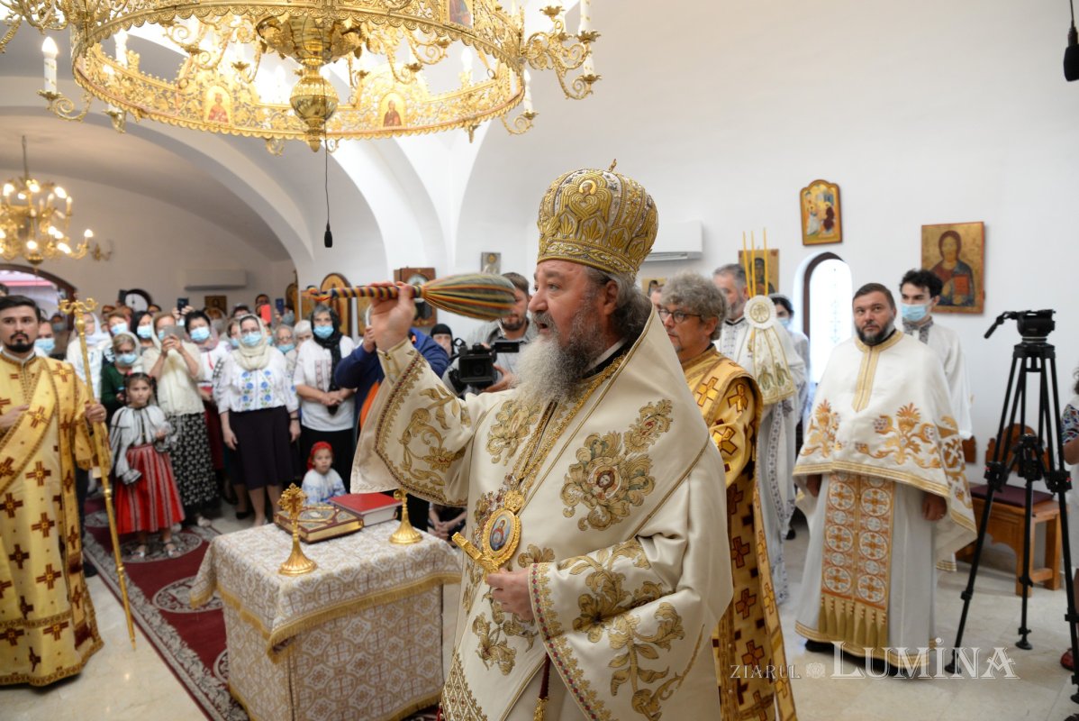 Înnoire și sfințire la biserica Parohiei „Sfânta Irina” din Voluntari 183756