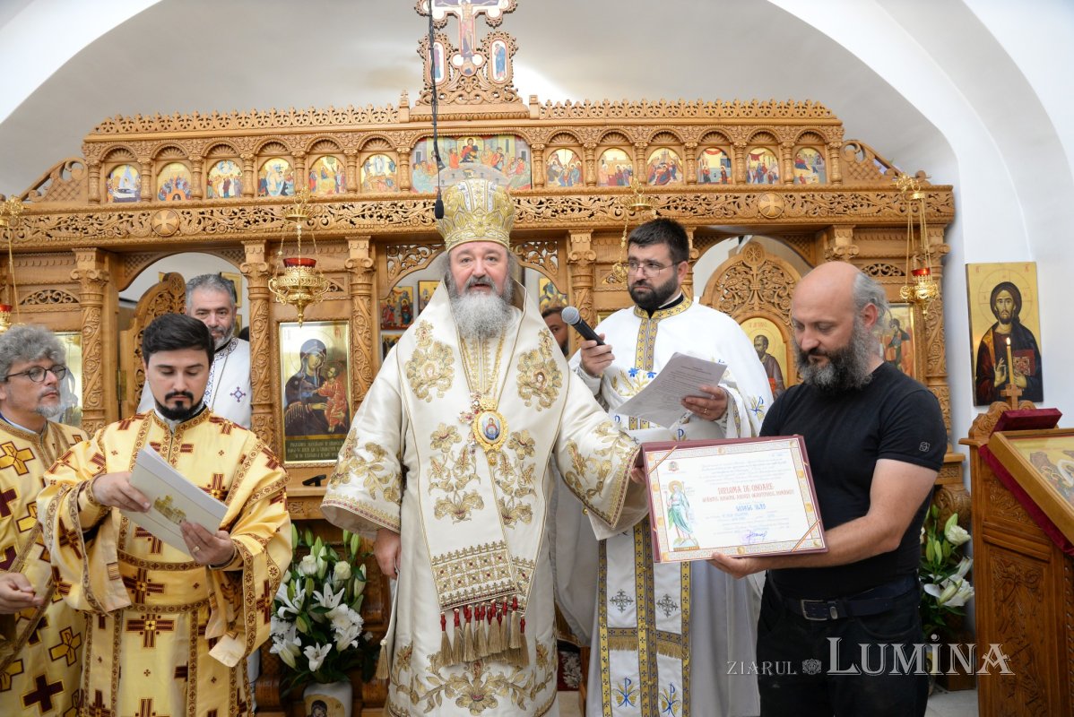 Înnoire și sfințire la biserica Parohiei „Sfânta Irina” din Voluntari 183774