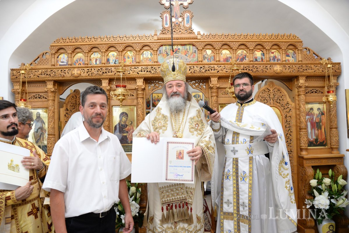 Înnoire și sfințire la biserica Parohiei „Sfânta Irina” din Voluntari 183776