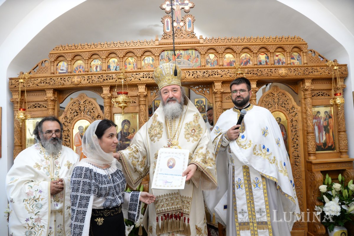 Înnoire și sfințire la biserica Parohiei „Sfânta Irina” din Voluntari 183777