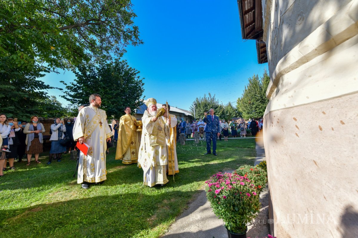 Sfinții Martiri Brâncoveni, noii ocrotitori ai unei biserici restaurate din Ilfov 183799