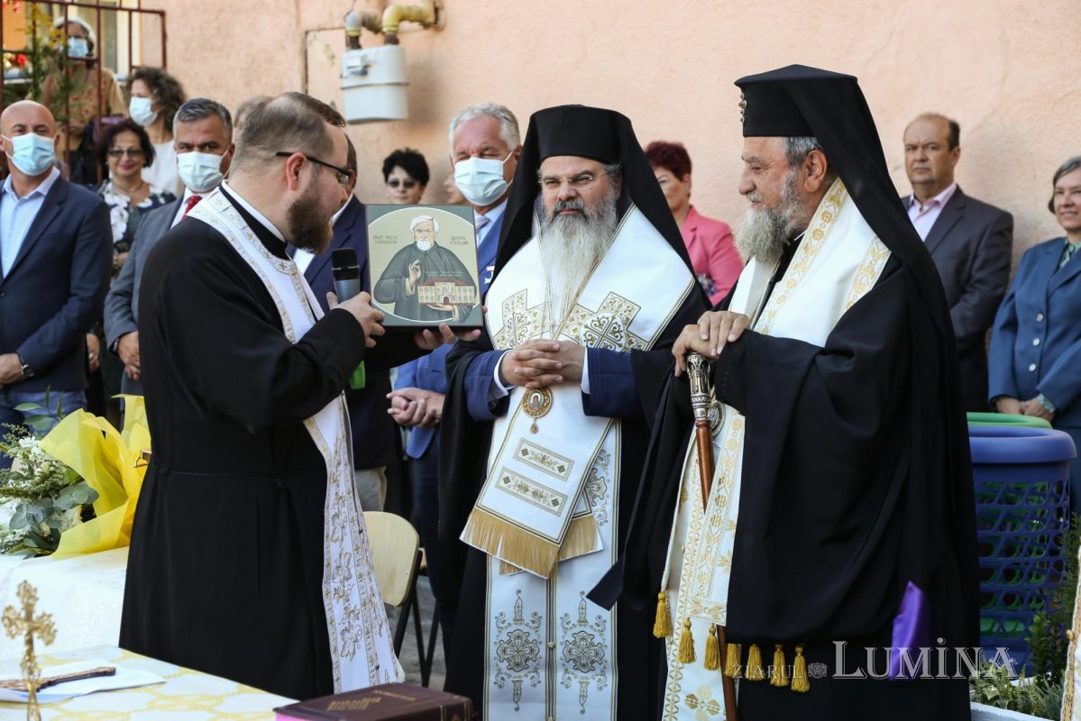 Binecuvântare arhierească pentru elevii şi profesorii Seminarului Teologic Liceal Ortodox „Dumitru Stăniloae” din Braşov 183888