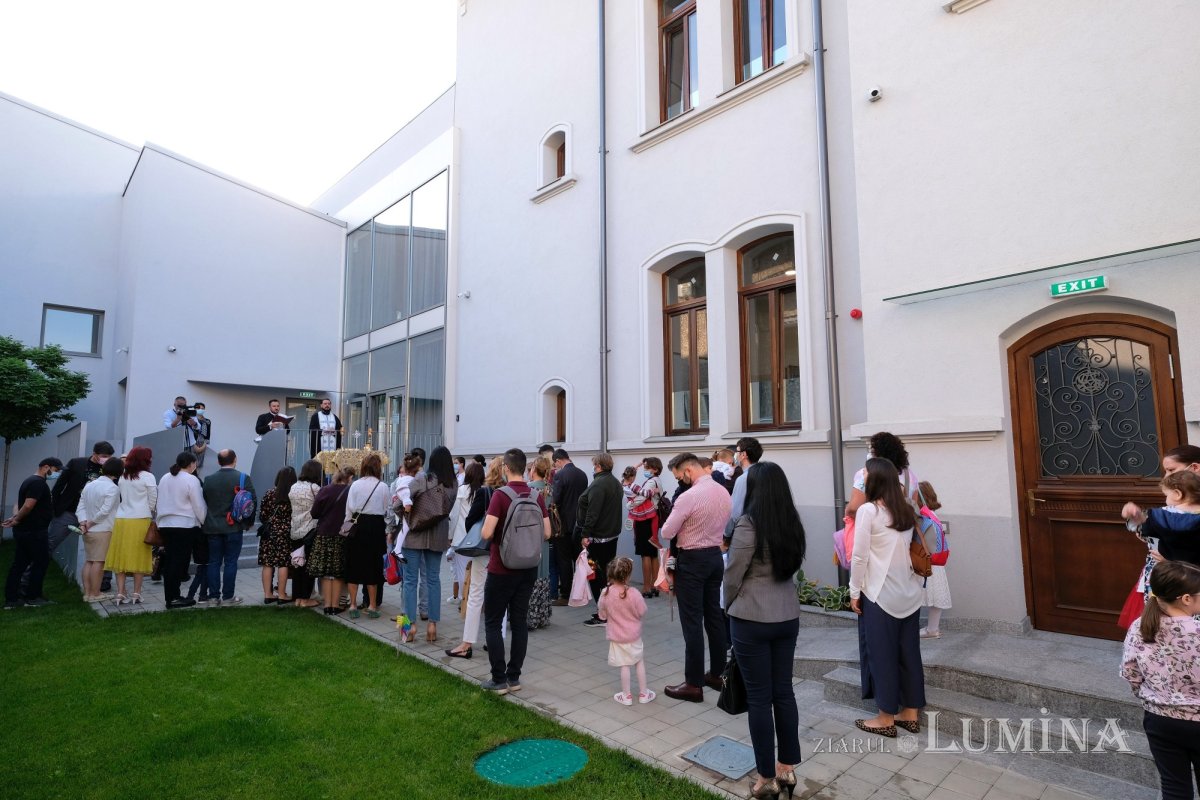 Începutul anului şcolar la Grădiniţa „Buna Vestire” a Patriarhiei Române 183893