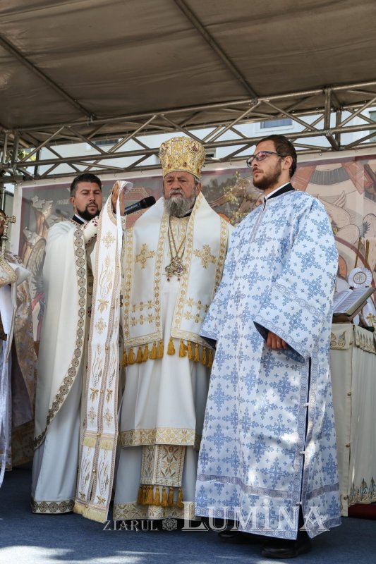 Piatră de temelie pentru noua biserică a Parohiei Braşov-Valea Cetăţii II 183865