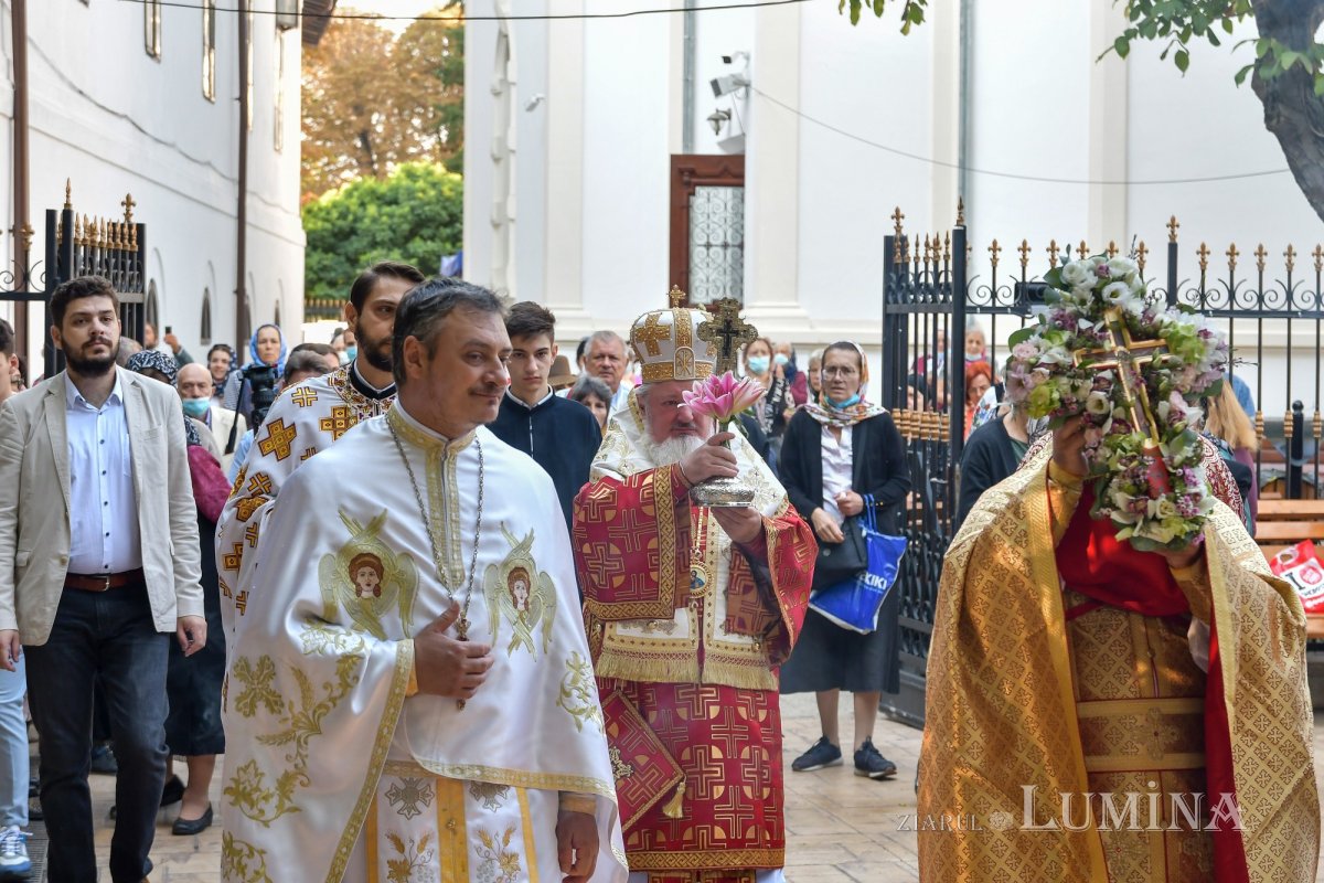Pelerinajul de toamnă la Parohia „Sfântul Vasile cel Mare” de pe Calea Victoriei 184144