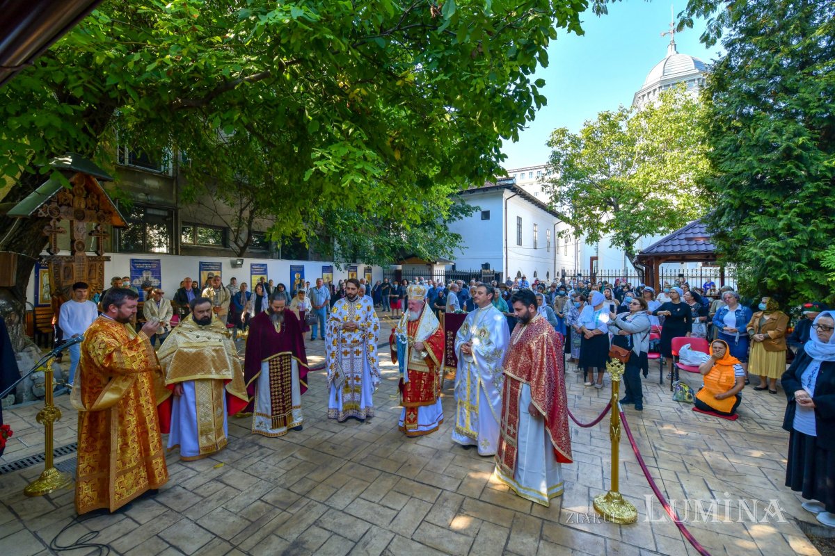 Pelerinajul de toamnă la Parohia „Sfântul Vasile cel Mare” de pe Calea Victoriei 184165