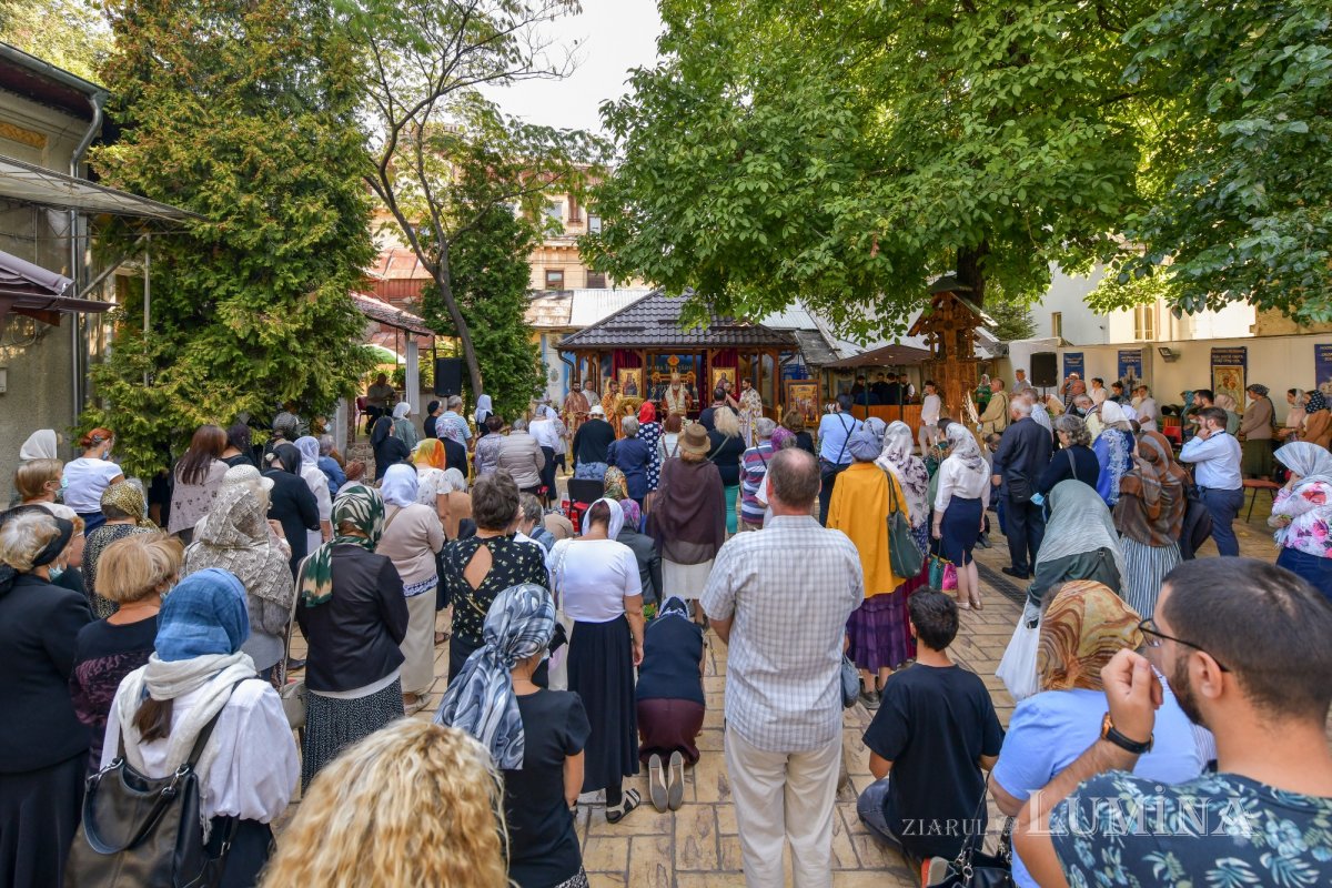Pelerinajul de toamnă la Parohia „Sfântul Vasile cel Mare” de pe Calea Victoriei 184175