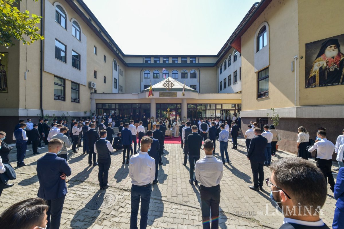 Deschiderea noului an școlar la Seminarul Teologic din Capitală 184369