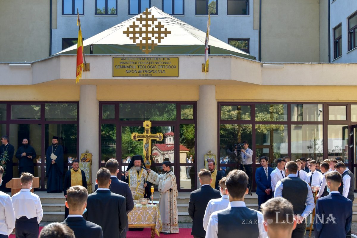 Deschiderea noului an școlar la Seminarul Teologic din Capitală 184374