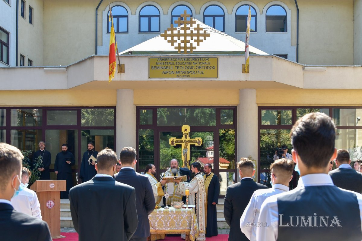 Deschiderea noului an școlar la Seminarul Teologic din Capitală 184376